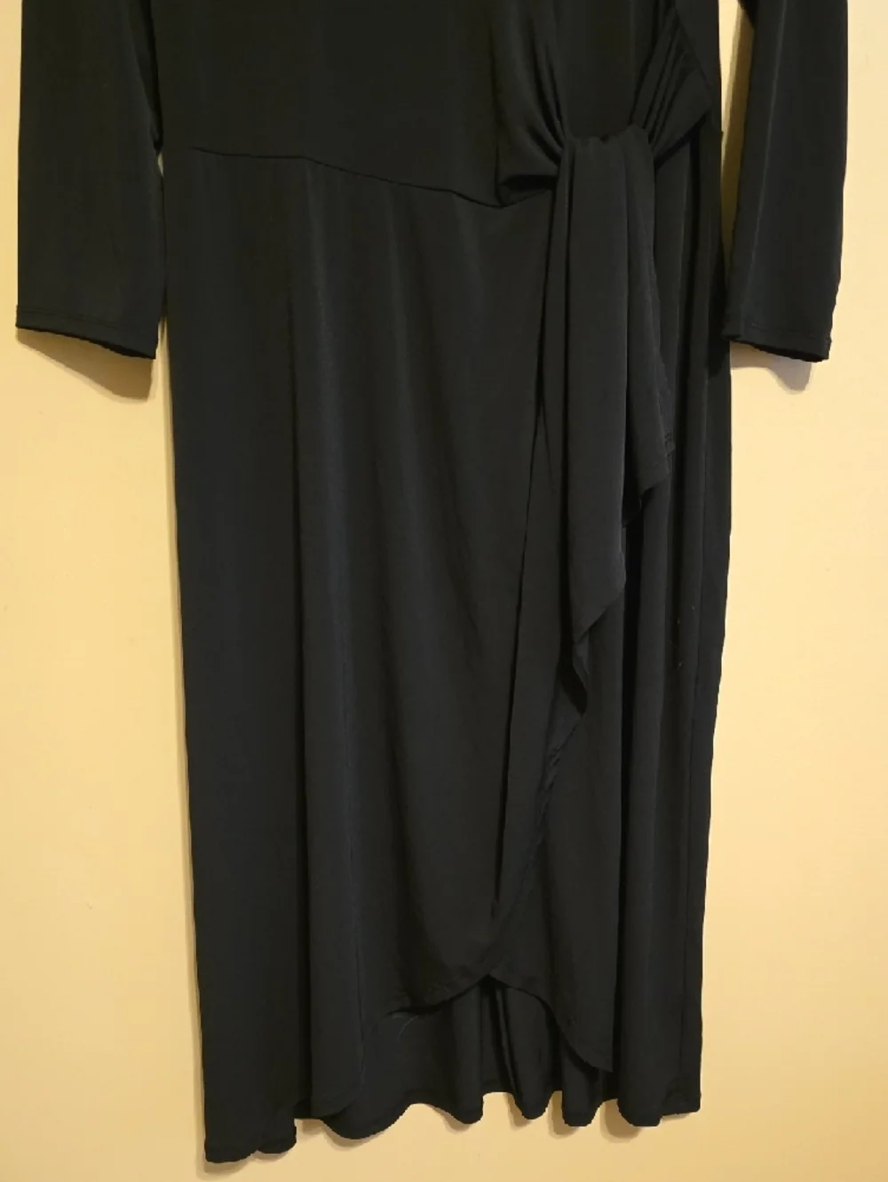 Kate & Mallory Dress Women's Size Medium Black Long-Sleeve Twist-Detail Dress
